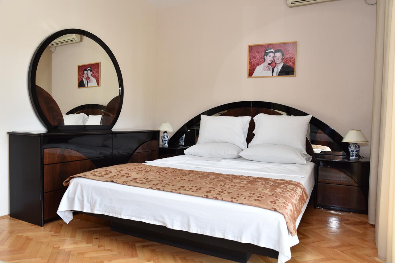 Guest House Evropa Ulcinj Exterior photo