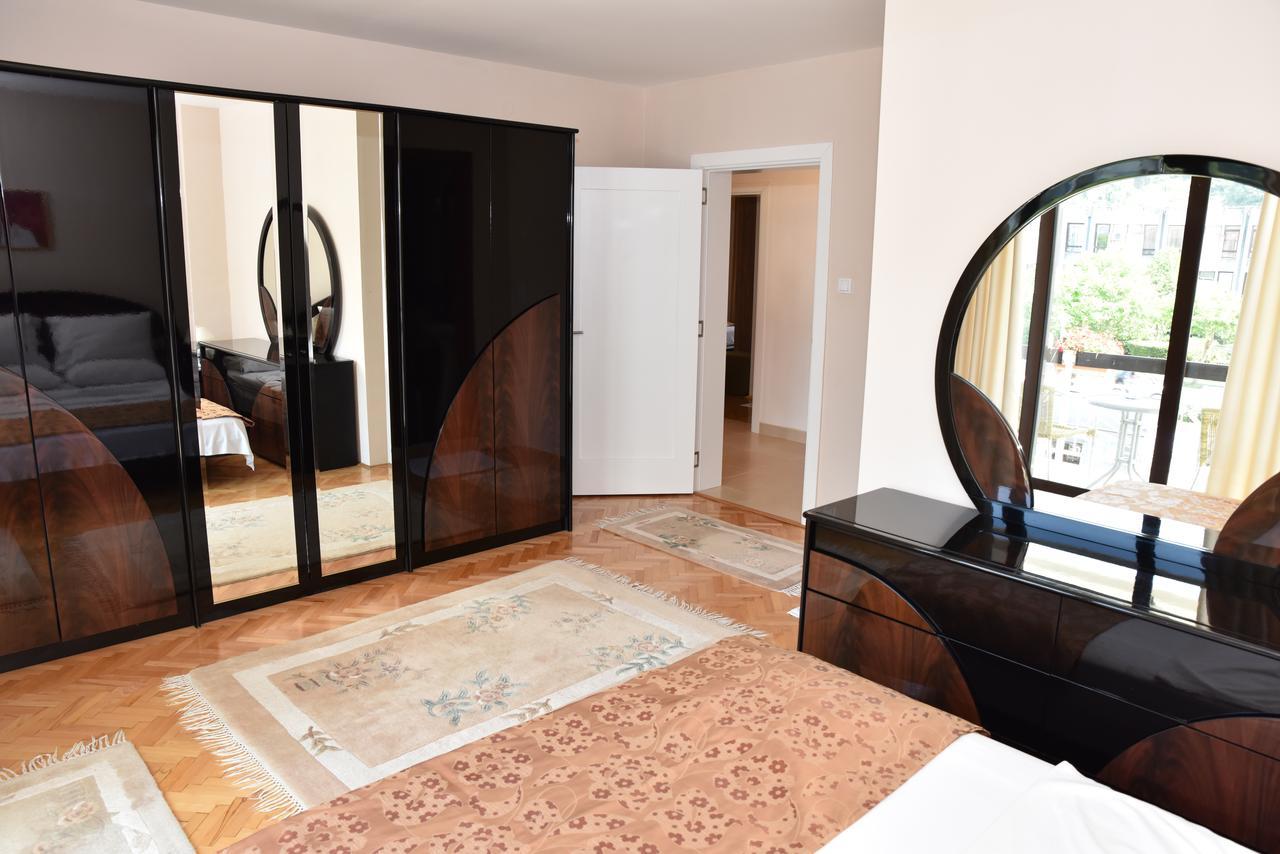 Guest House Evropa Ulcinj Exterior photo