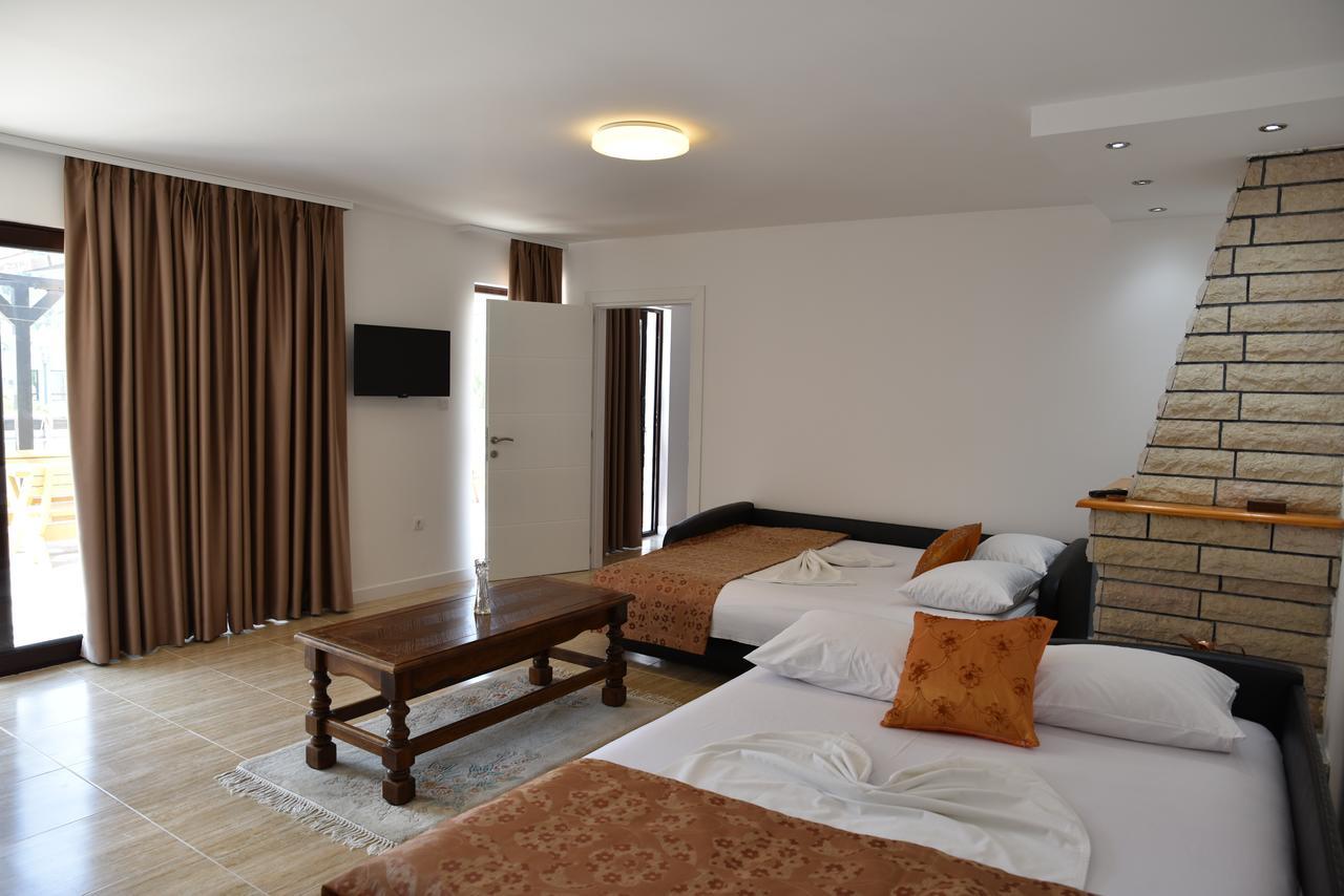 Guest House Evropa Ulcinj Exterior photo