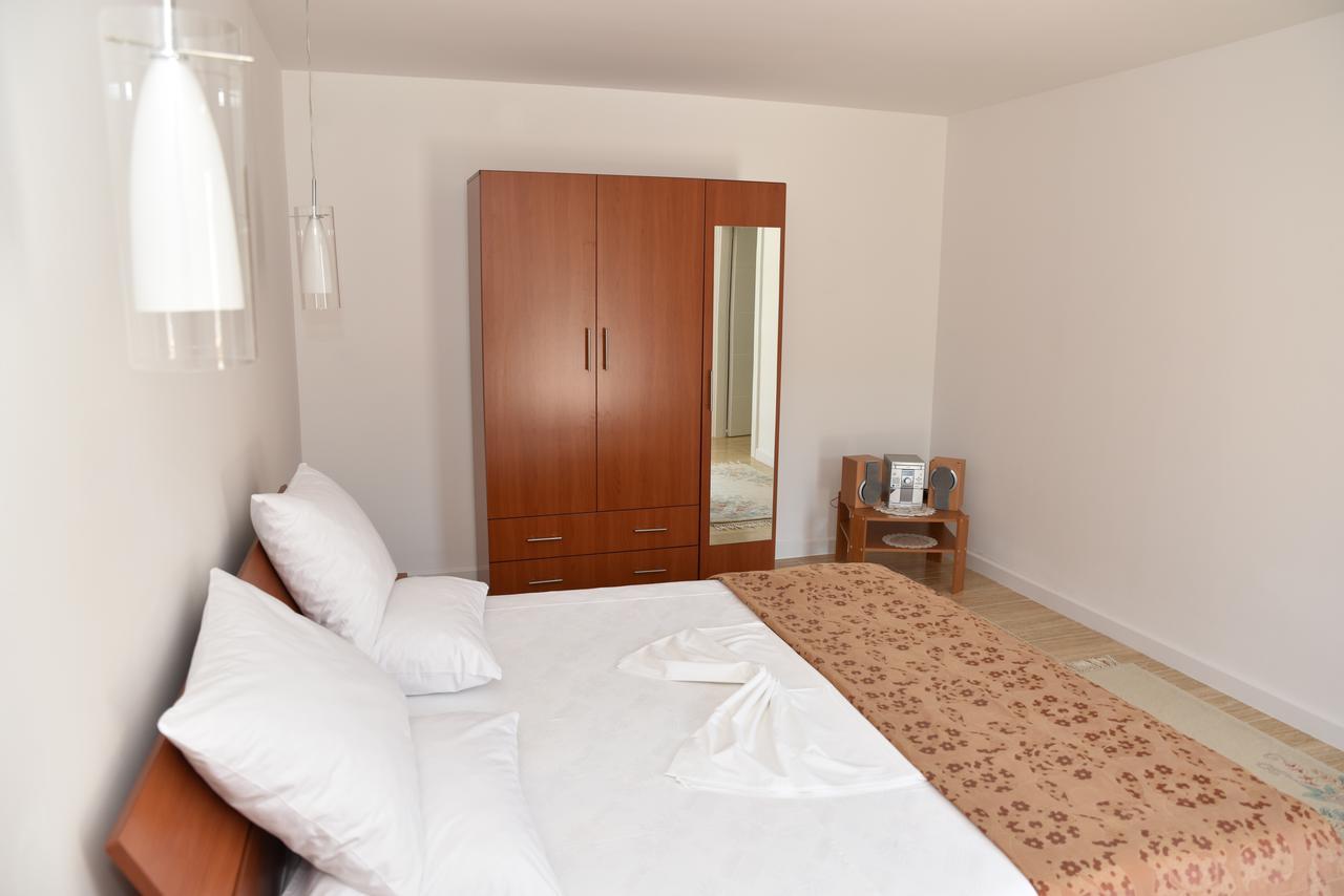 Guest House Evropa Ulcinj Exterior photo